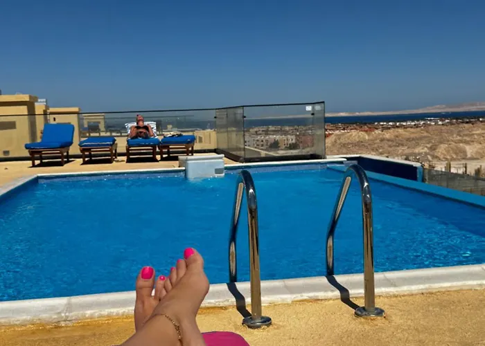 With A Rooftop Pool At The View Appartamento Sharm el Sheikh